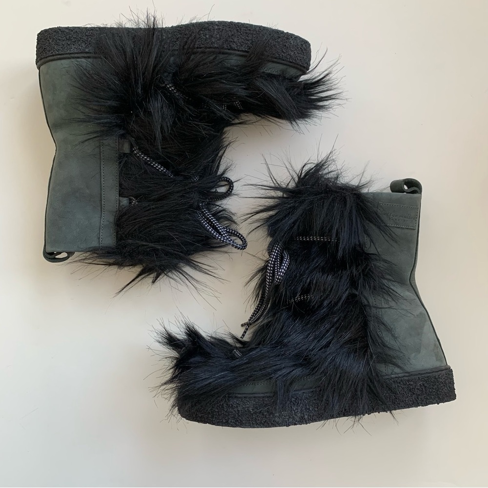 Nubuck and Faux Mongolian Lamb Fur Apres Ski Bootie. Never used! - Picture 5 of 5